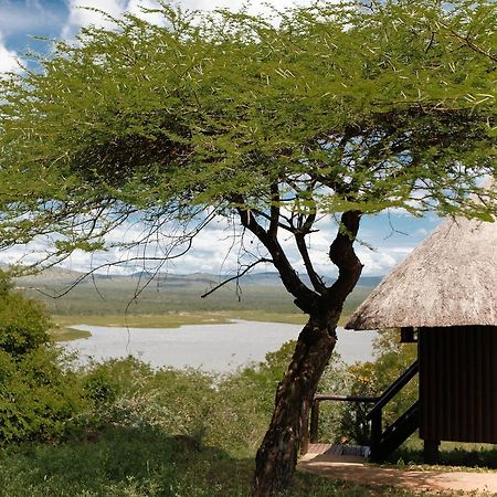 פונגולה Nkwazi Lake Lodge מראה חיצוני תמונה