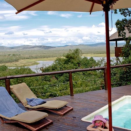 פונגולה Nkwazi Lake Lodge מראה חיצוני תמונה
