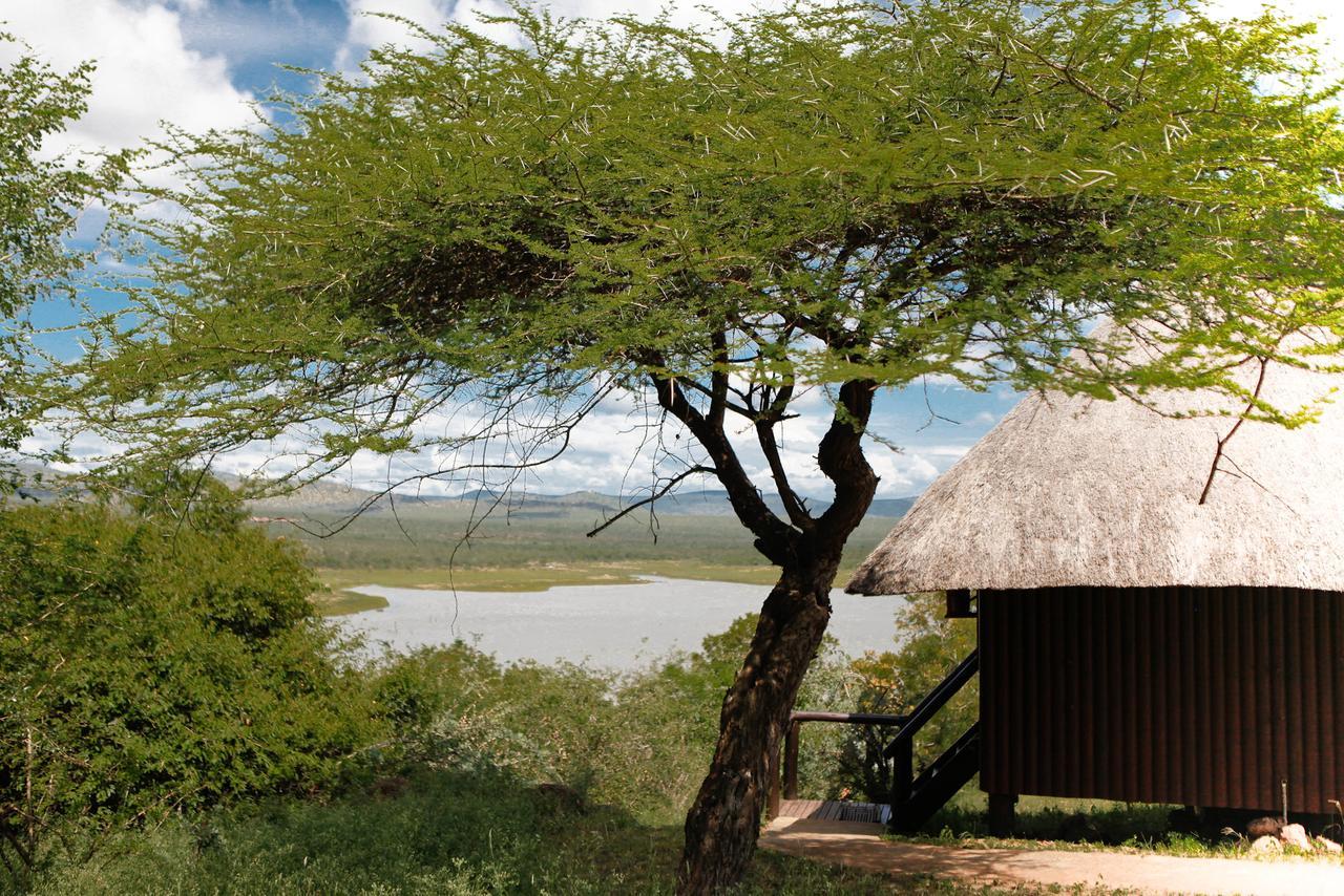 פונגולה Nkwazi Lake Lodge מראה חיצוני תמונה